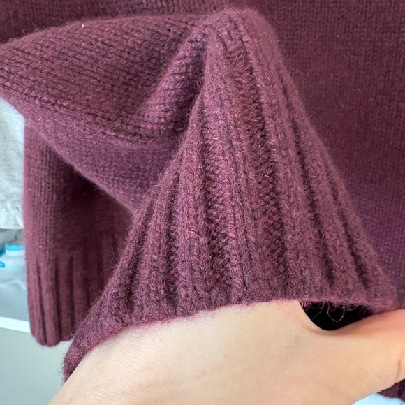 NWT COS Cashmere Sweater - Picture 5 of 8